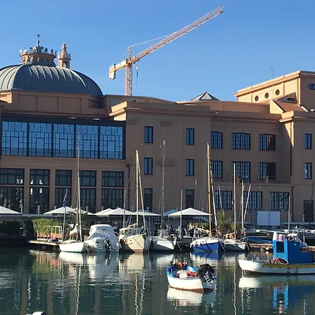 Casa Fiscardi * バーリ